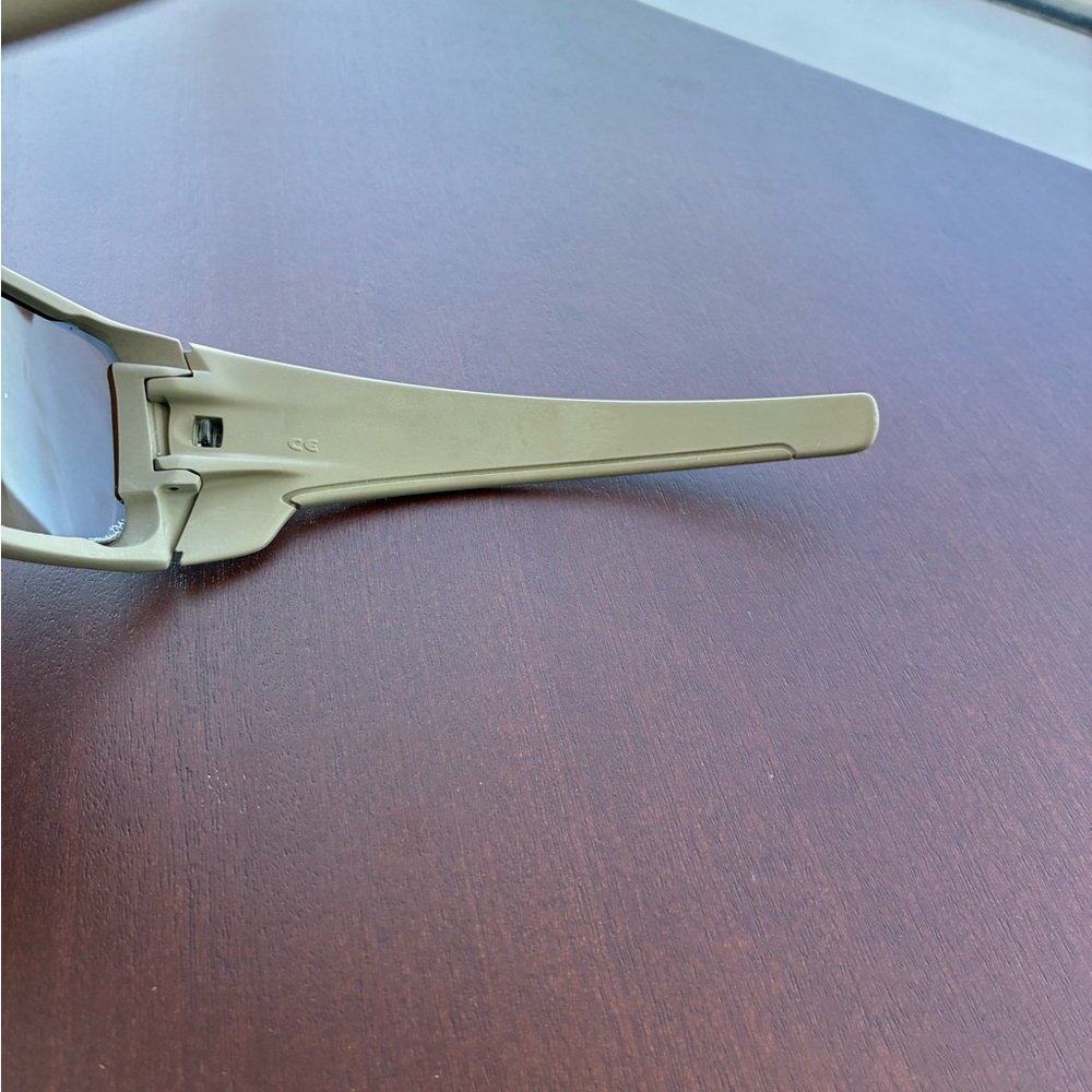 Oakley Glasses - Picture 11 of 15